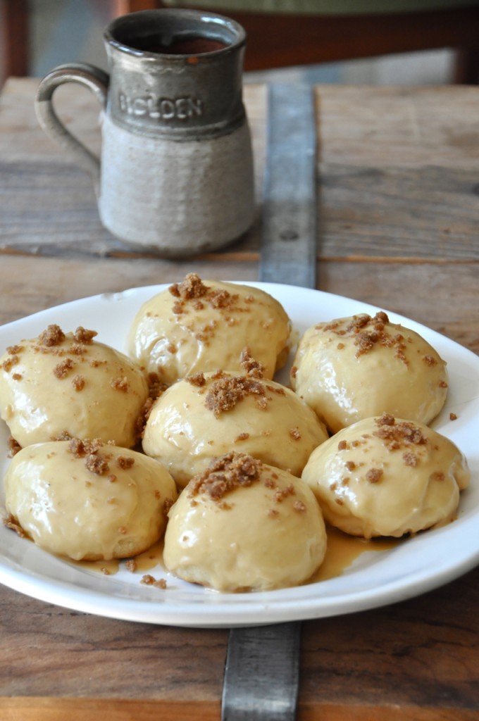 Espresso Glazed Vegan Coffee Donuts (No Pan Required) #coffee #donuts #vegan #minimalistbaker