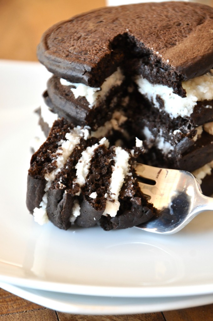 oreo pancakes Oreo Cookie Pancakes #minimalistbaker