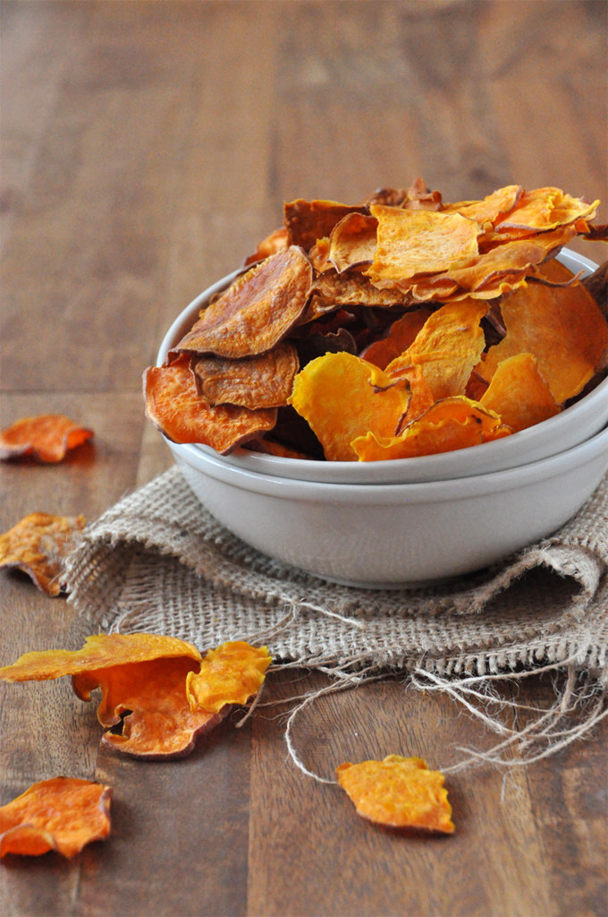 Bowl of Crispy Baked Sweet Potato Chips