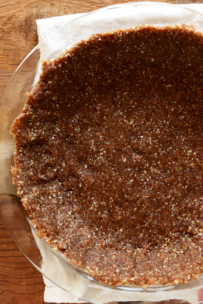 Pie pan with No-Bake Crust