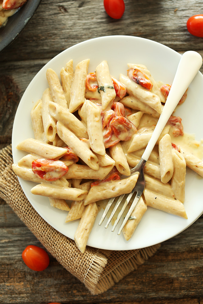 Big plate of Garlic Pasta with Roasted Tomatoes for a comforting vegan dinner
