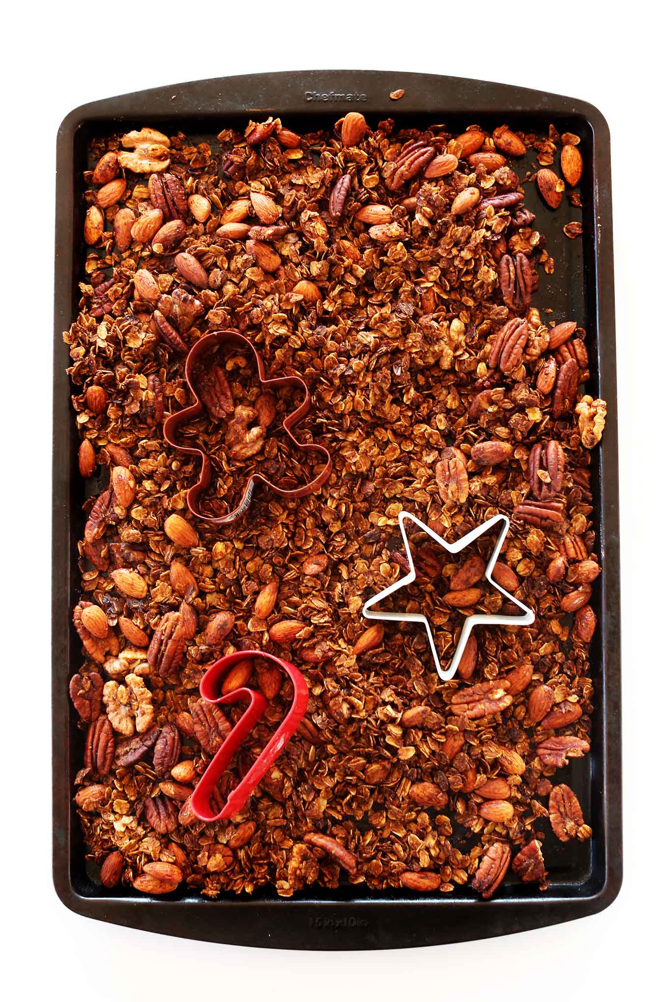 Gingerbread Granola for the perfect gluten-free vegan holiday gift