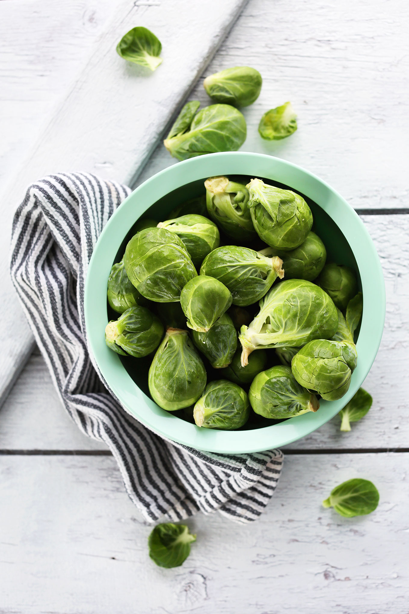 Bowl of Brussels sprouts for making a delicious Brussels Sprouts recipe