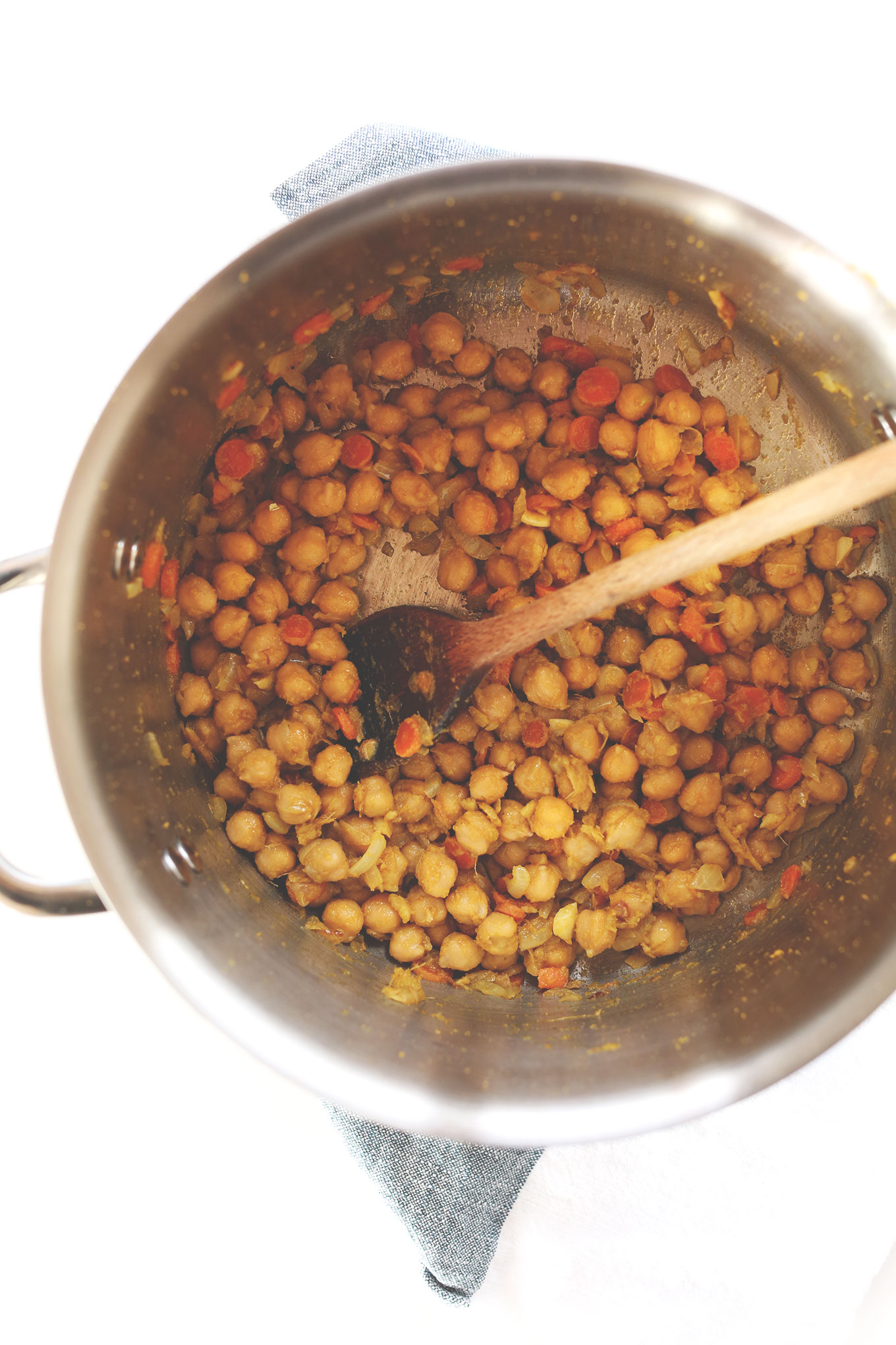 Cooking chickpeas for our simple Green Chickpea Curry recipe