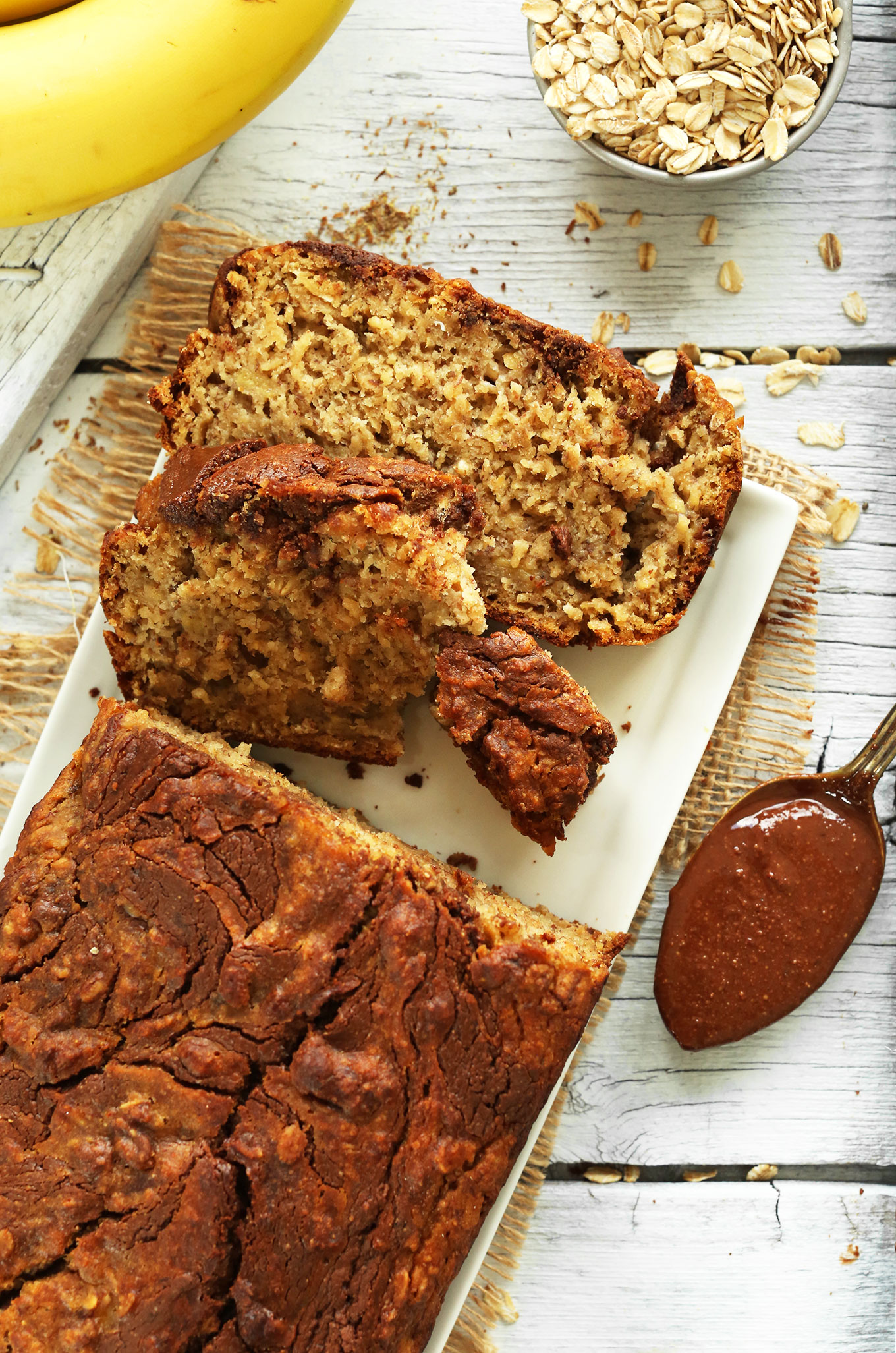 AMAZING 1 Bowl Nutella Banana Bread! Dense, moist and SO delicious #vegan #glutenfree #banana #bananabread