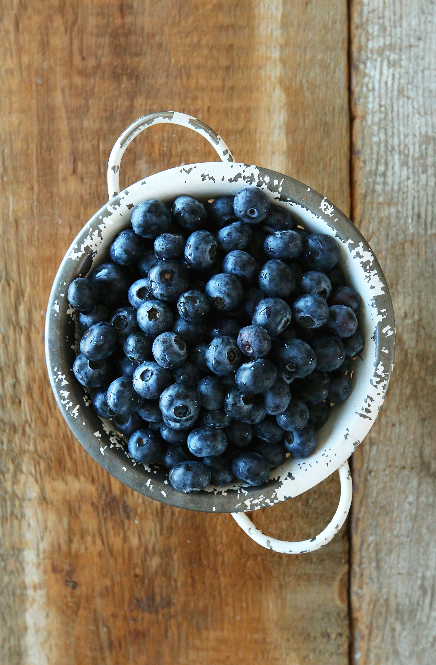 Fresh blueberries ready to be made into a delicious vegan summer dessert