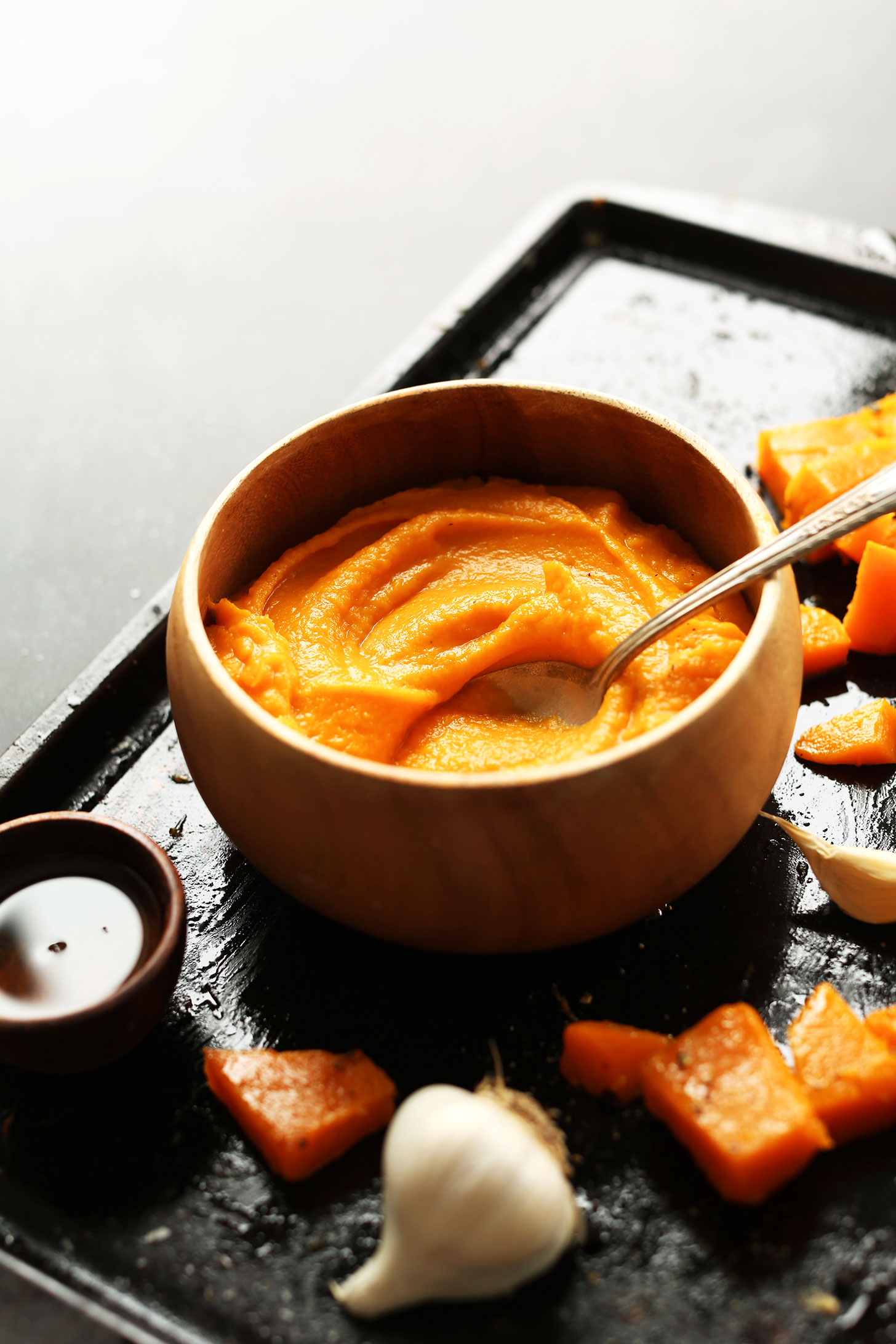 Bowl of our simple 5-ingredient homemade butternut squash pizza sauce