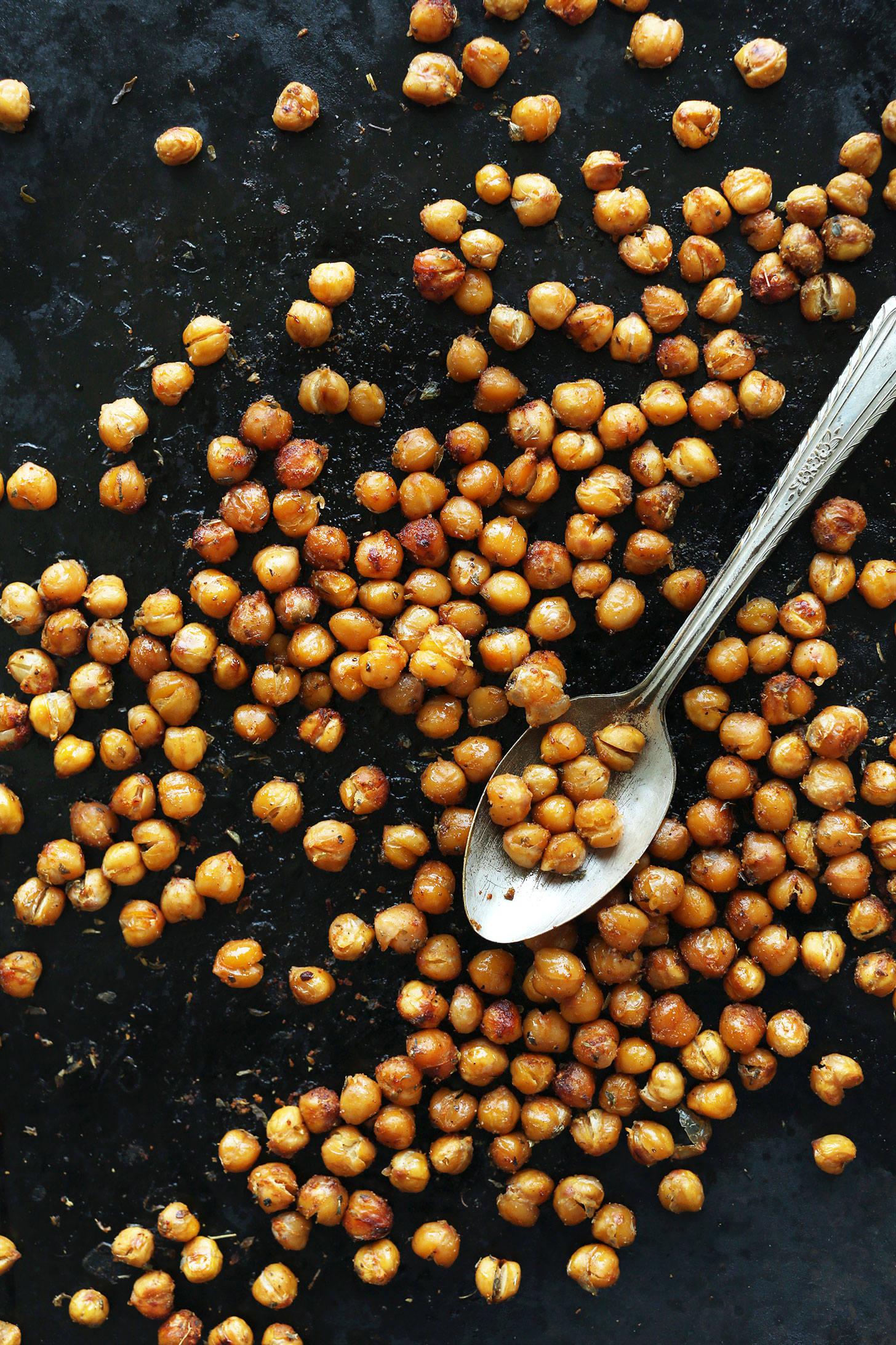 Baking sheet with crispy roasted chickpeas for a whole meal summer salad