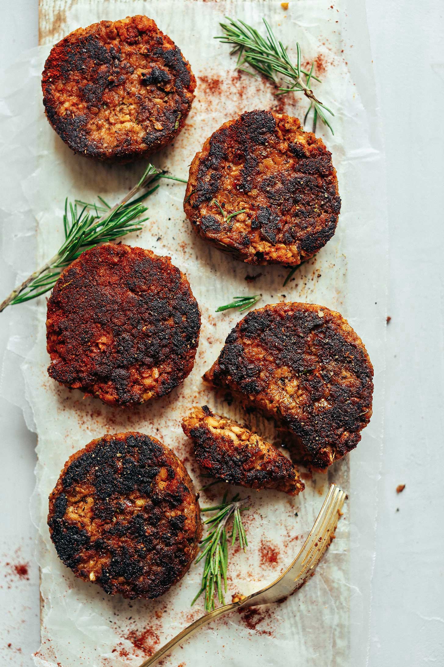 Wood platter with healthy Vegan Breakfast Sausages made from tempeh