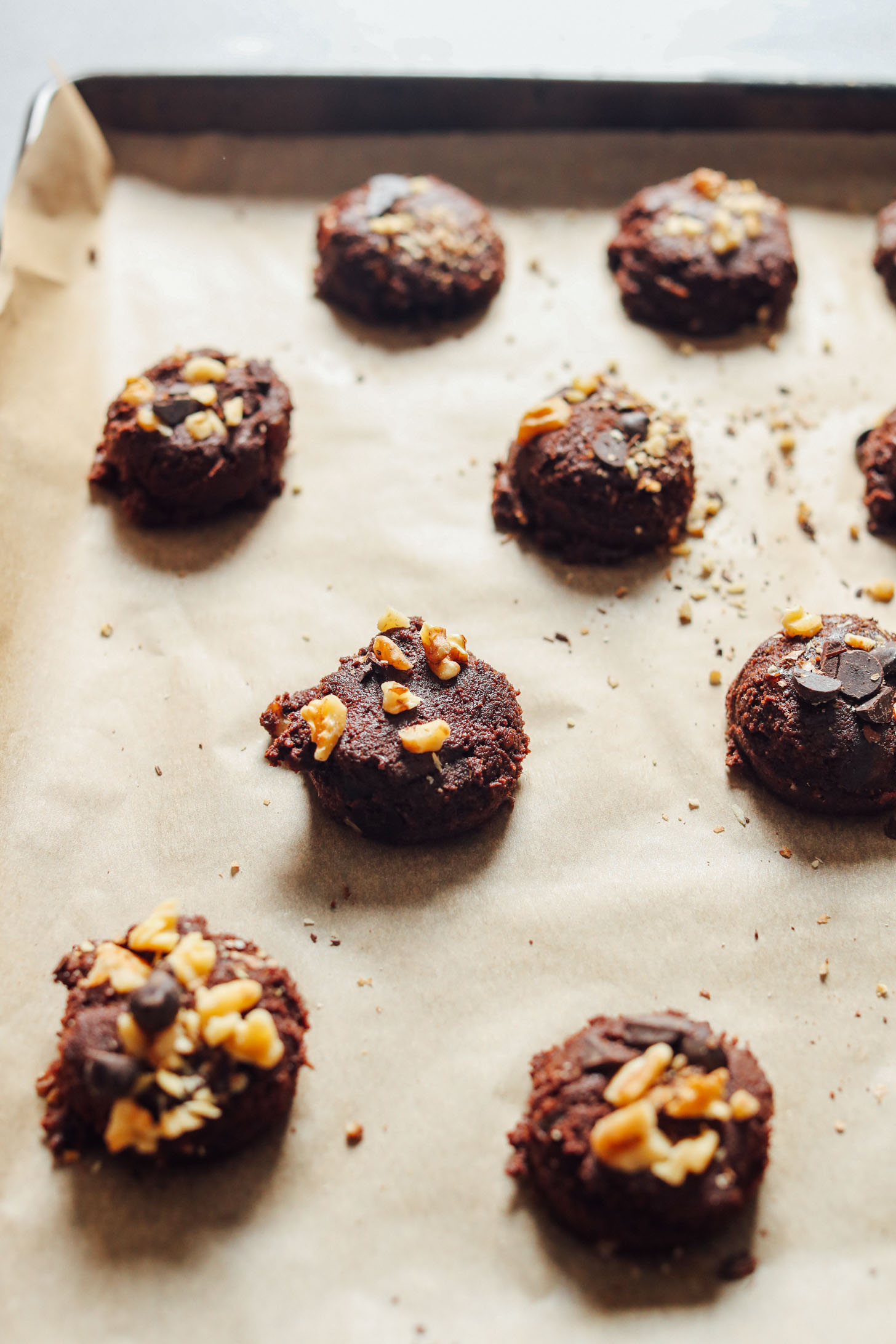 Baking sheet with freshly baked Vegan Brownie Cookies