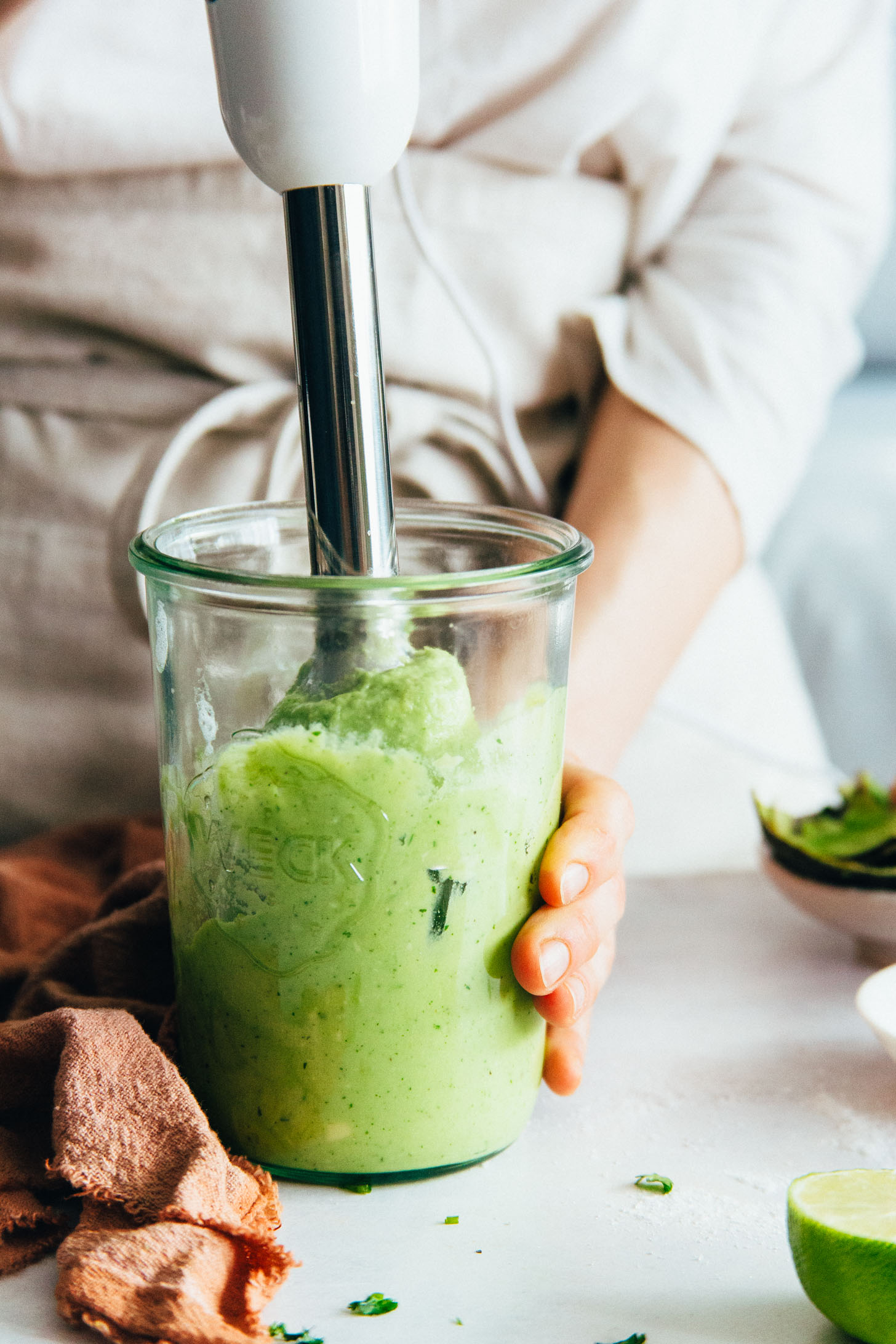Using an immersion blender to make creamy oil-free vegan aioli