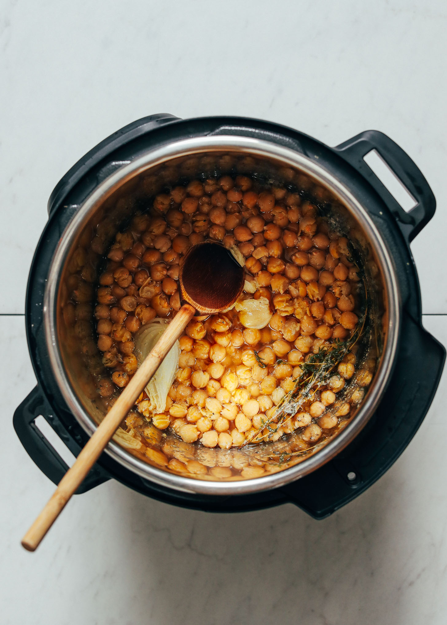 Perfectly cooked, tender chickpeas in Instant Pot