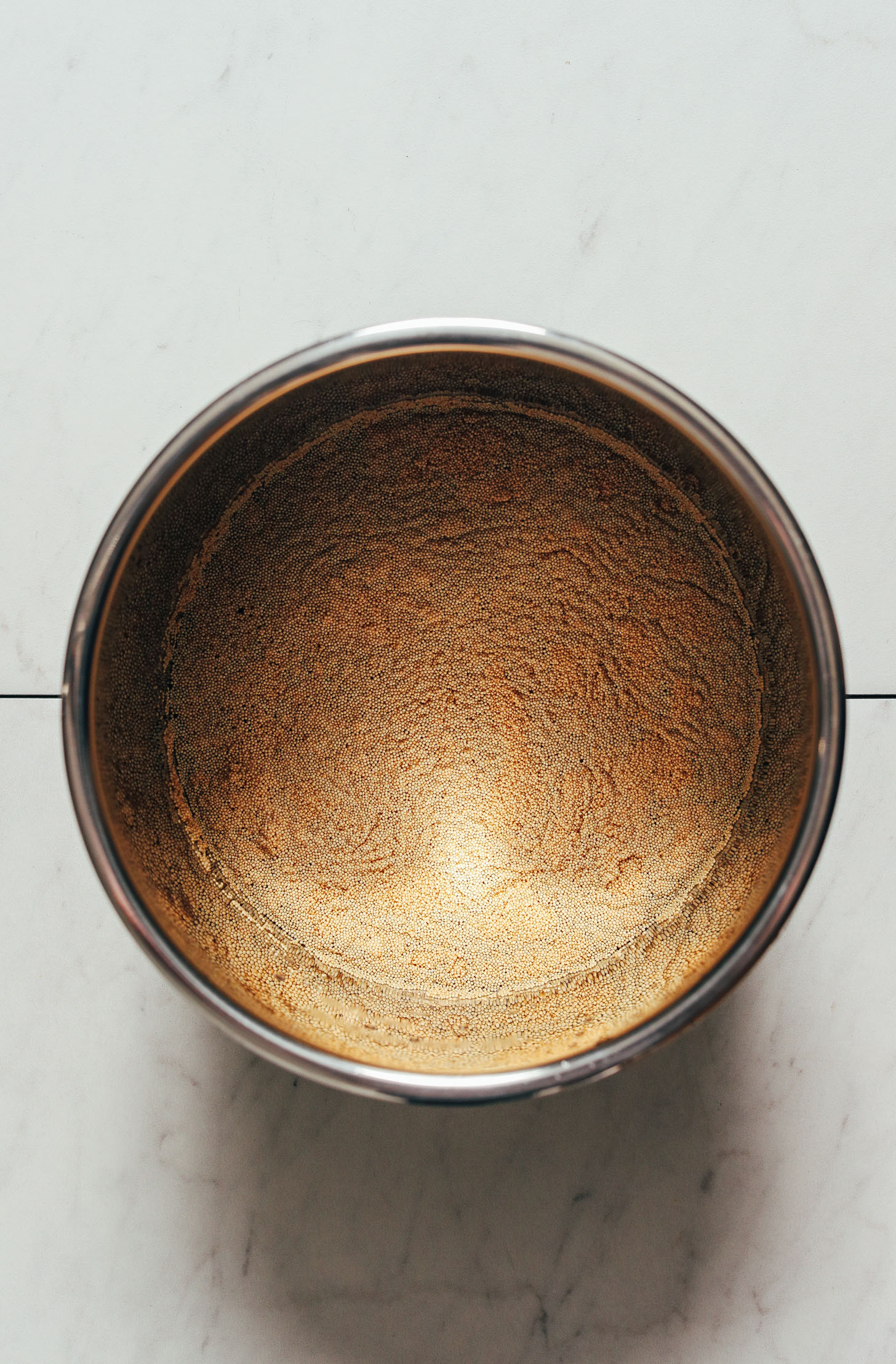 Instant pot with dry amaranth and water