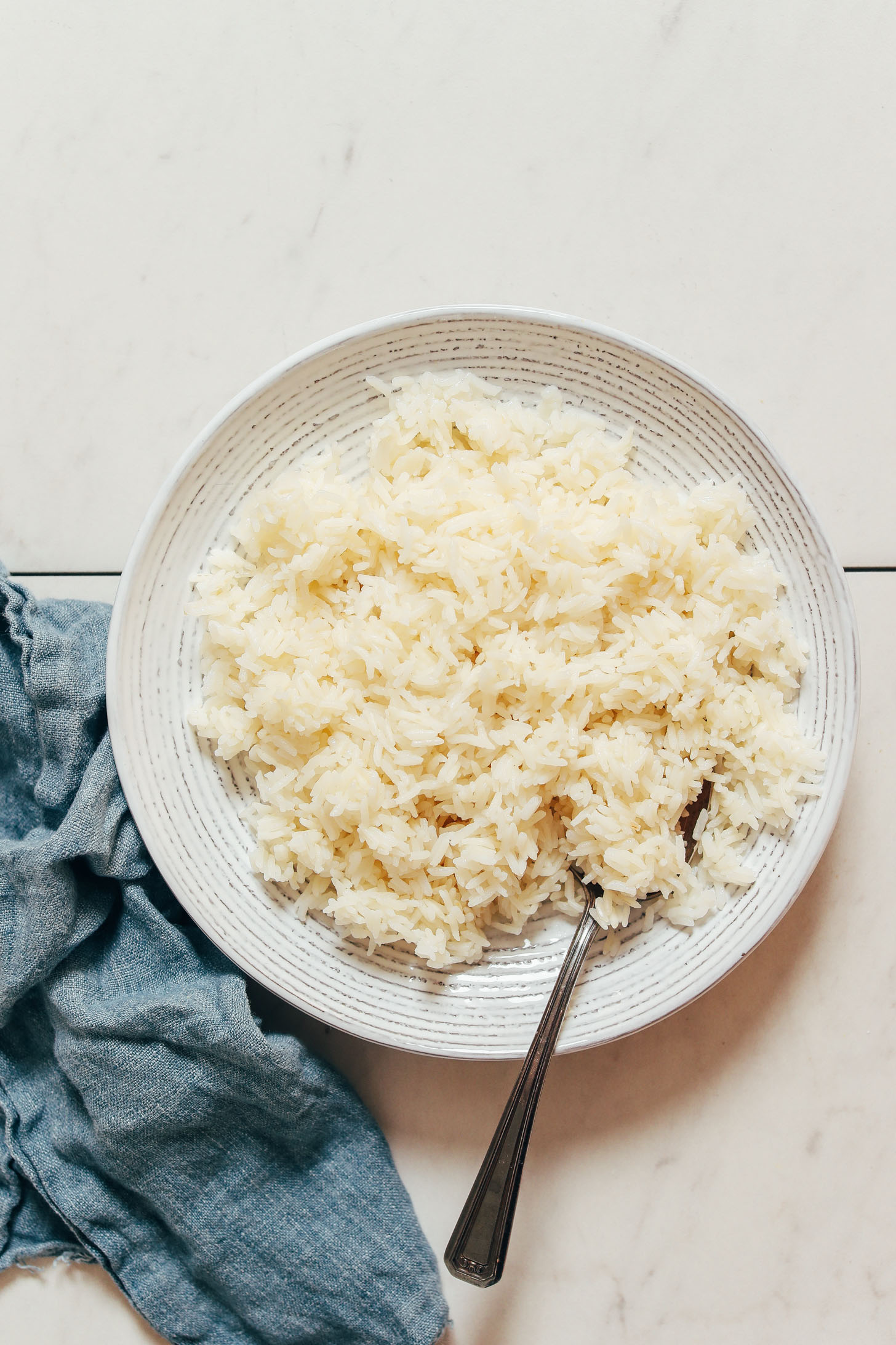 Bowl of fluffy, perfect white rice