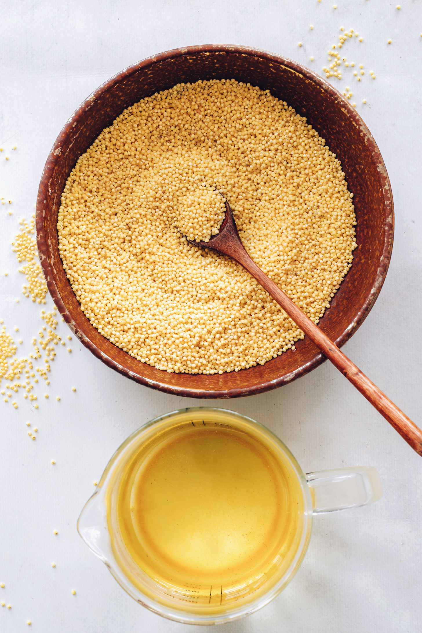 Vegetable broth and dry millet
