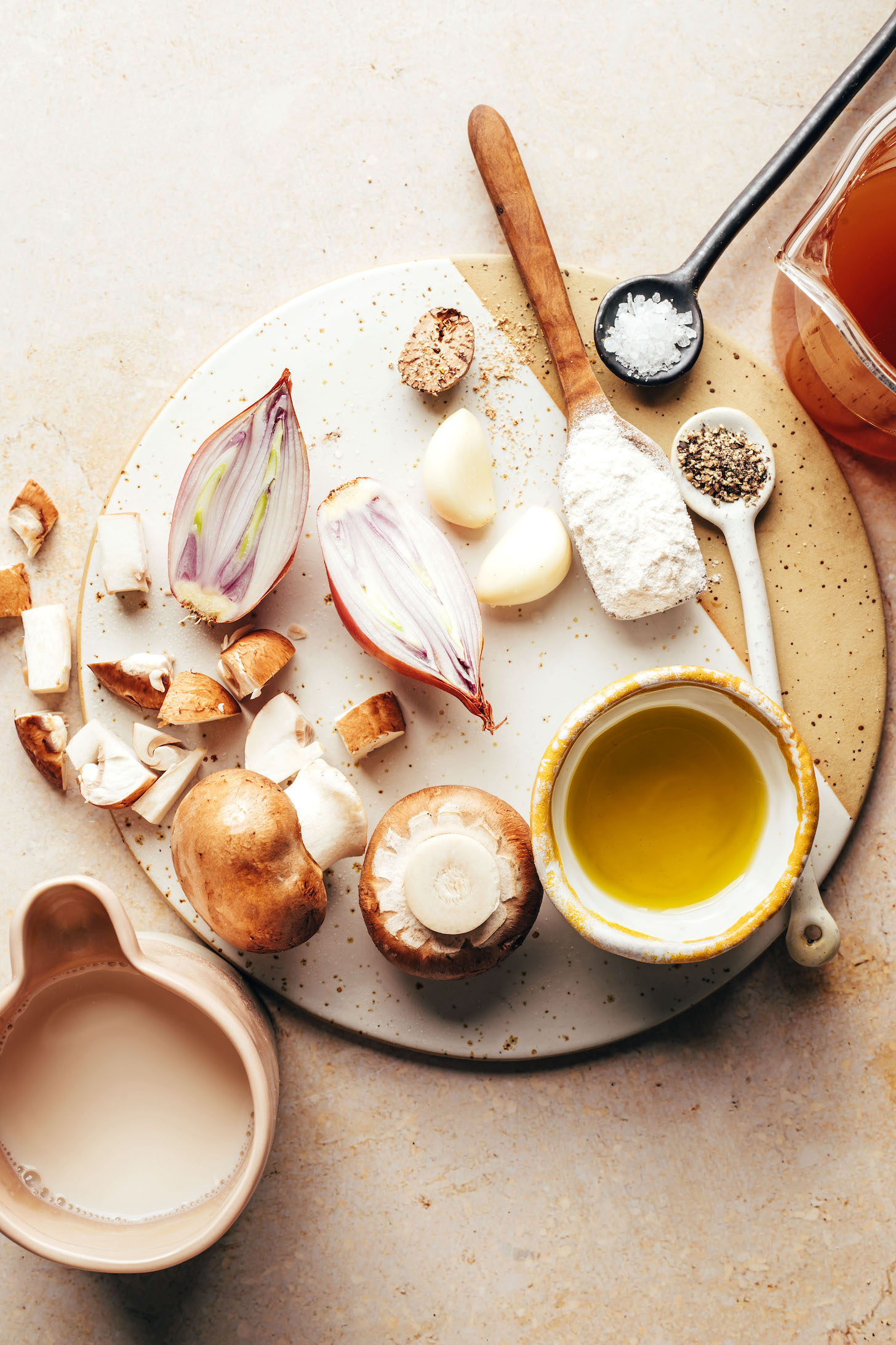Dairy-free milk, mushrooms, shallot, garlic, nutmeg, gluten-free flour blend, salt, pepper, vegetable broth, and olive oil