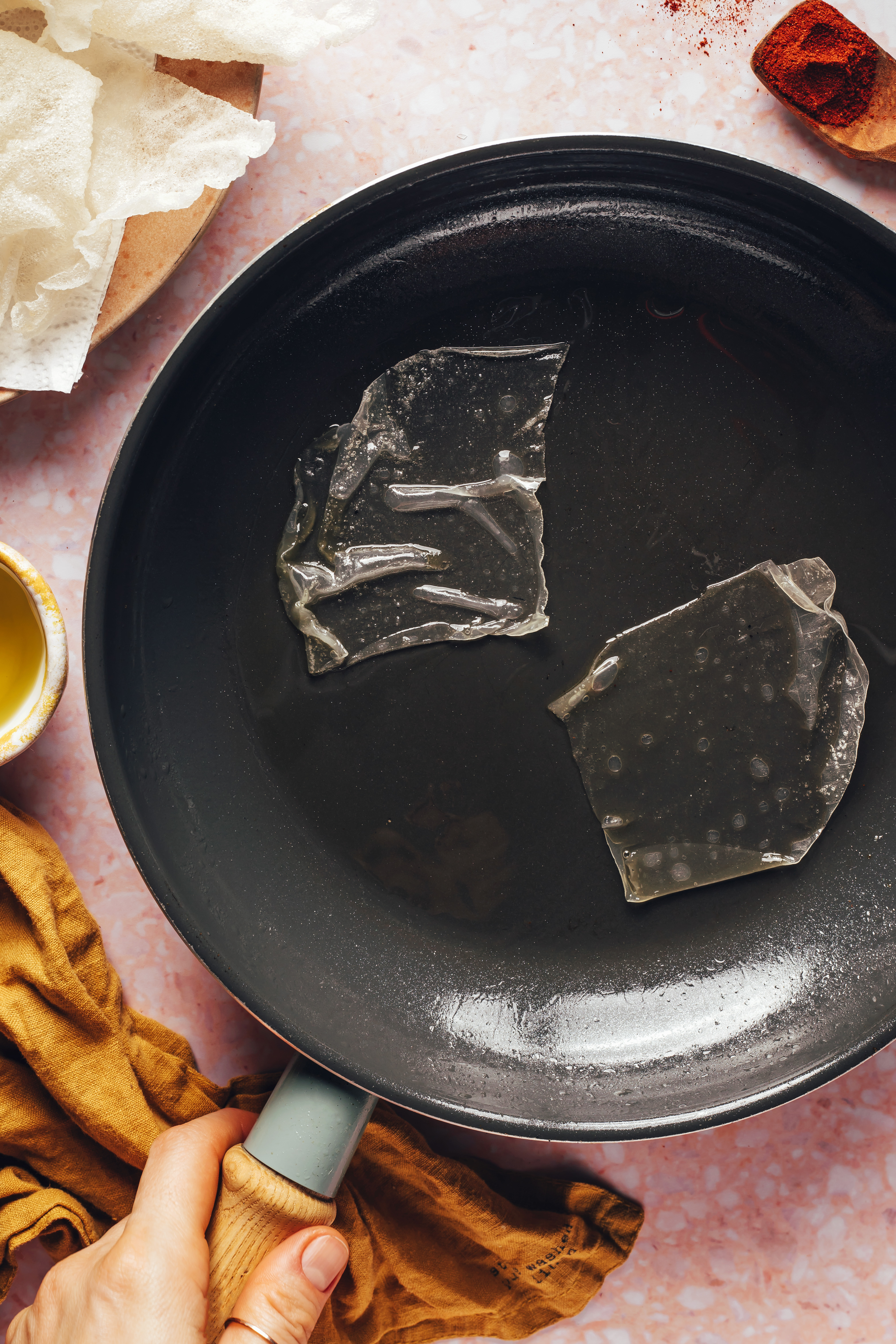 Frying rice paper chips in a skillet