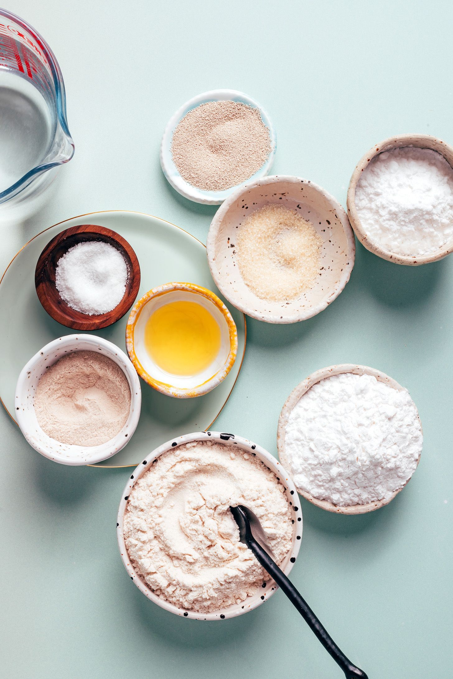 Water, salt, olive oil, psyllium husk, yeast, cane sugar, potato starch, tapioca starch, and brown rice flour